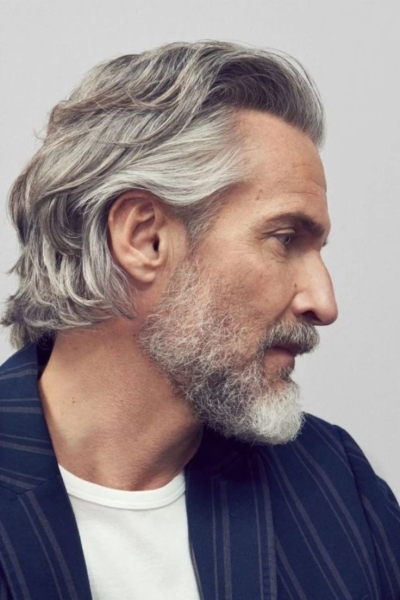 8 Hairstyles for Mature Men in 2025: Stylish Looks for Modern Dads!