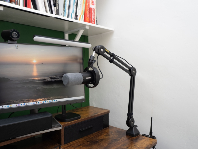 Maono's PD300 X Dynamic Microphone and Boom Arm: Great Quality and a Budget Price