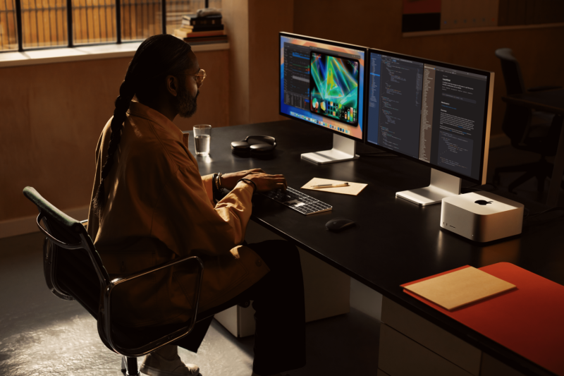 We Review the 2025 Mac Studio: The New Performance King