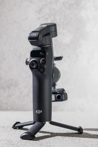 We Review the Latest DJI Osmo Mobile 7P Gimbal for Professional Smartphone Videographers