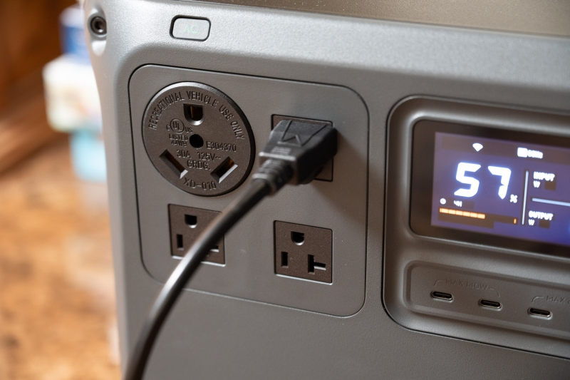 DJI Power 2000 Review: The Power Station for Drone Pilots (and Everyone Else?)