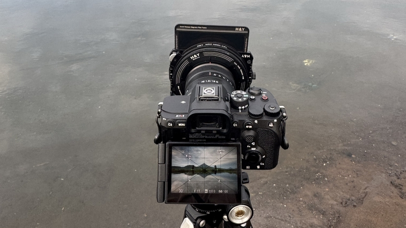 Good Things in Small Packages: Testing Out the Sony 16mm f/1.8 G for Photography