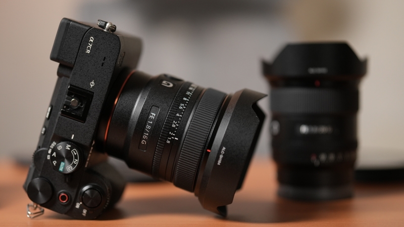 Good Things in Small Packages: Testing Out the Sony 16mm f/1.8 G for Photography