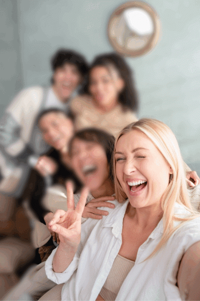 How to Take and Edit Dating Profile Pictures: 7 Must-Have Shots