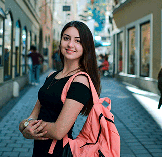 How to Take and Edit Dating Profile Pictures: 7 Must-Have Shots