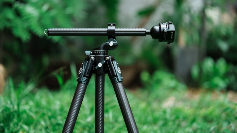 The Ulanzi GlideGo Travel Tripod Lets You Do More by Bringing Less