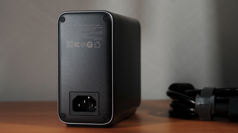 UGREEN’s New Massive 500W Desktop Gan Charger Was Made to (Em)Power Your Collaborations
