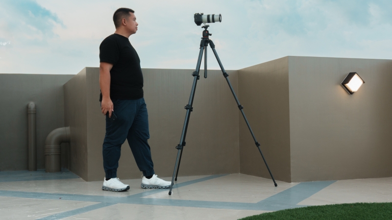What Does a 50-Year Legacy of Making Reliable Tripods Look Like? A Look at the Manfrotto 055 and 190 Legacy Edition Tripods