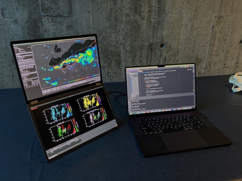 We Review The ASUS ZenScreen Duo OLED MQ149CD: A Portable Monitor That Gets It Right