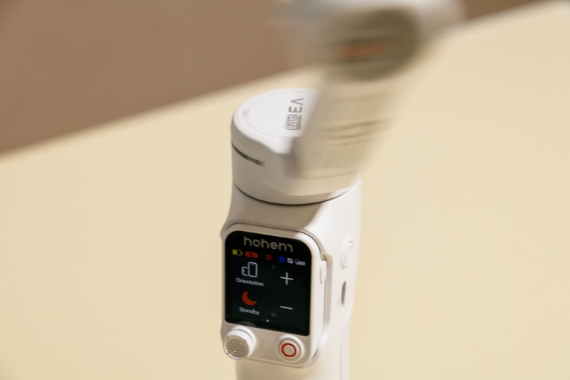 We Review the Hohem iSteady V3 Ultra Consumer Smartphone Gimbal: An AI-Powered Gimbal Designed for Content Creators