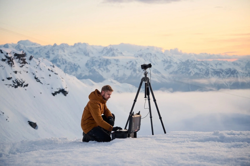 Are You Using the Wrong Tripod? Gitzo Traveler vs. Systematic Giant