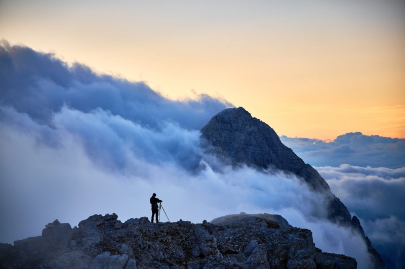 Are You Using the Wrong Tripod? Gitzo Traveler vs. Systematic Giant