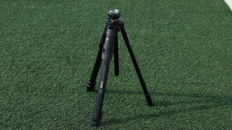 The Manfrotto ONE Offers to Be Your Tripod for Anything and Everything: Review and Demo