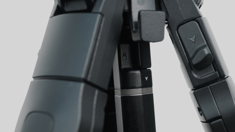 The Manfrotto ONE Offers to Be Your Tripod for Anything and Everything: Review and Demo