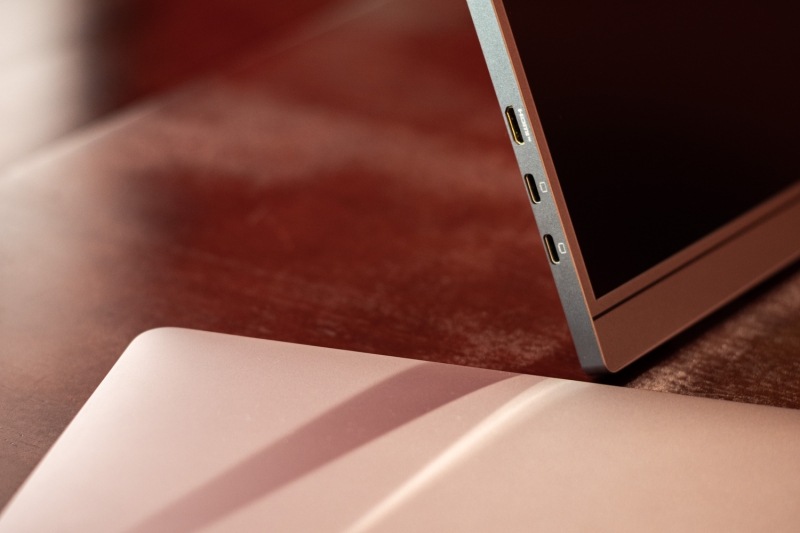 We Review the Arzopa Z3FC 16.1-Inch: An Ultra-Portable Monitor for Photographers on Location