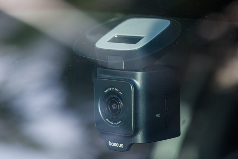 We Review the Baseus PrimeTrip VD1 Pro: Hardwire-Free Parking Protection Dash Cam for Photographers on the Go