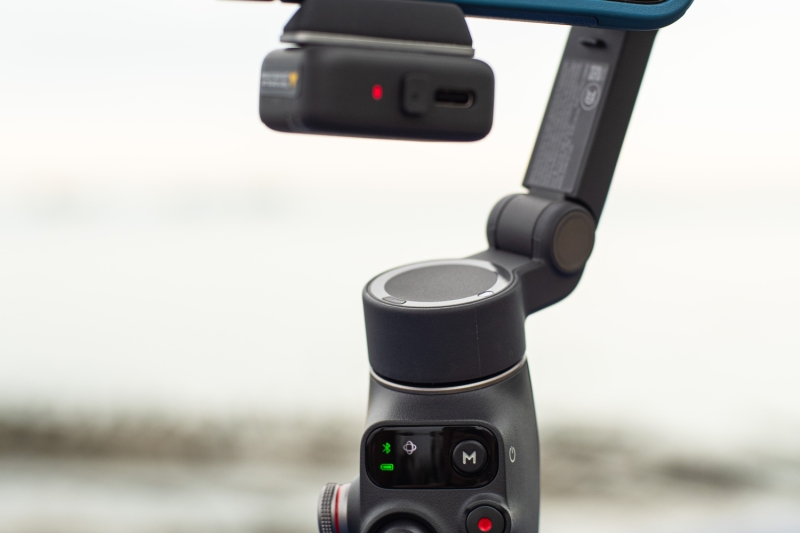 We Review the DJI Osmo Mobile 8, a Much-Needed Update for Smartphone Videographers