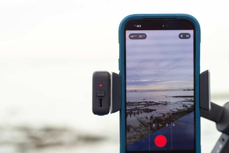 We Review the DJI Osmo Mobile 8, a Much-Needed Update for Smartphone Videographers