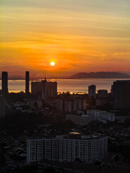 We Review Mate X7, the Latest Foldable Smartphone from Huawei, With Impressive Camera Technology.