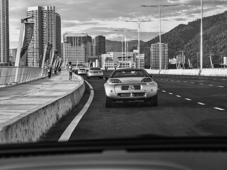 We Review Mate X7, the Latest Foldable Smartphone from Huawei, With Impressive Camera Technology.