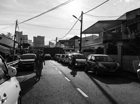 We Review Mate X7, the Latest Foldable Smartphone from Huawei, With Impressive Camera Technology.