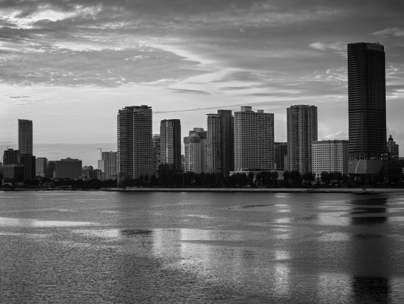 We Review Mate X7, the Latest Foldable Smartphone from Huawei, With Impressive Camera Technology.