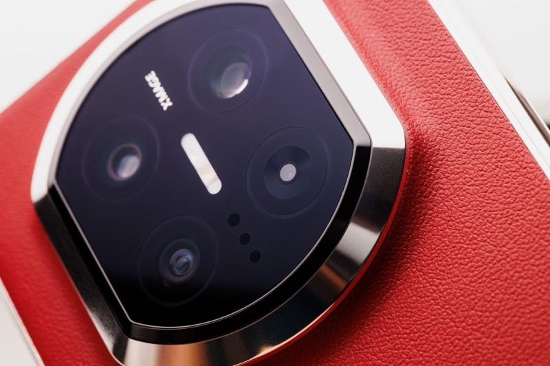 We Review Mate X7, the Latest Foldable Smartphone from Huawei, With Impressive Camera Technology.