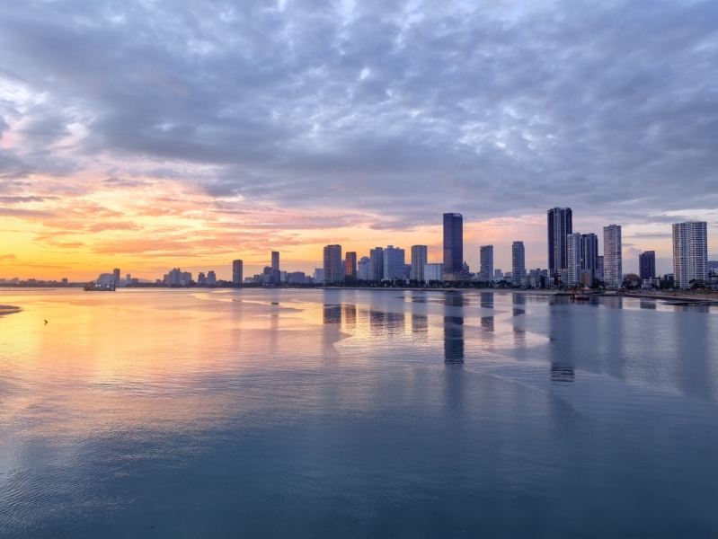 We Review Mate X7, the Latest Foldable Smartphone from Huawei, With Impressive Camera Technology.