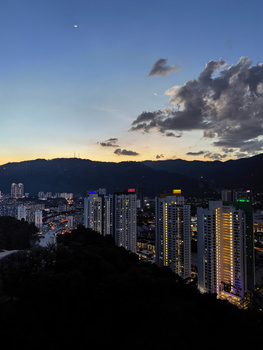 We Review Mate X7, the Latest Foldable Smartphone from Huawei, With Impressive Camera Technology.