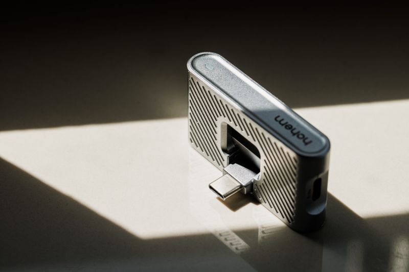 We Review Hohem&rsquo;s SSD-01: A Portable SSD Storage Expansion With Built-in Versatile Hub Designed for Today&rsquo;s Creative Needs